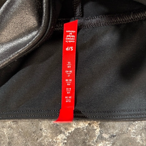 Spanx Faux Leather Leggings black size small - Picture 5 of 6